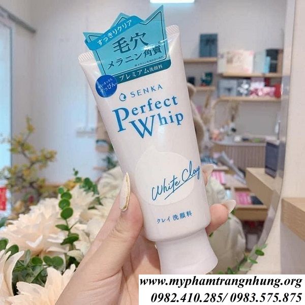 sua-rua-mat-perfect-whip-senka-mau-trang
