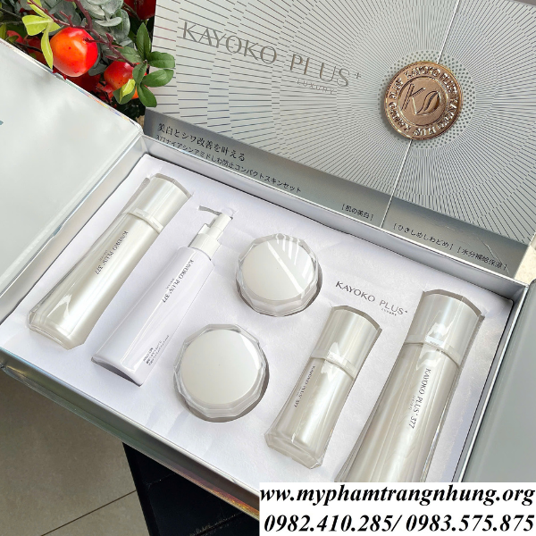 kayoko-plus-luxury-377